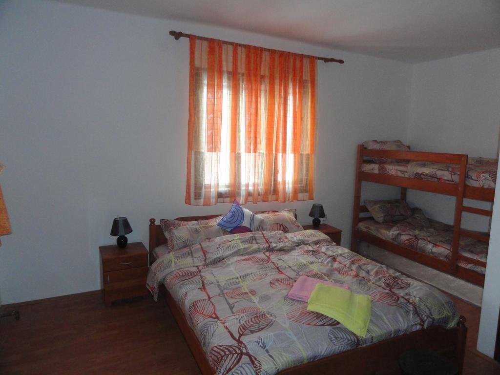 Stara Planina Vila Vesela Kuca Jalovik Izvor Exterior photo